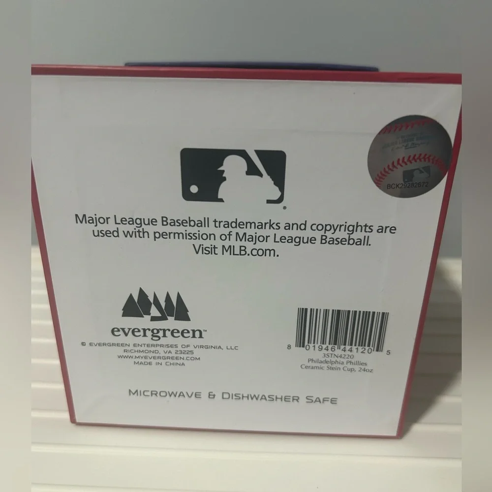 NEW Phillies Red Ceramic Stein with Gift Box - perfect for baseball fan! - Picture 3 of 3